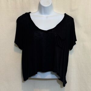 E-100 Tresics Black Short Sleeve Cropped‎ High Low Pullover Blouse Size M